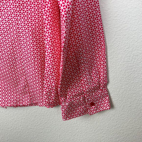 Covington Essentials Women’s Button Front Blouse Size L Pink Geometric Fitted - Picture 4 of 7